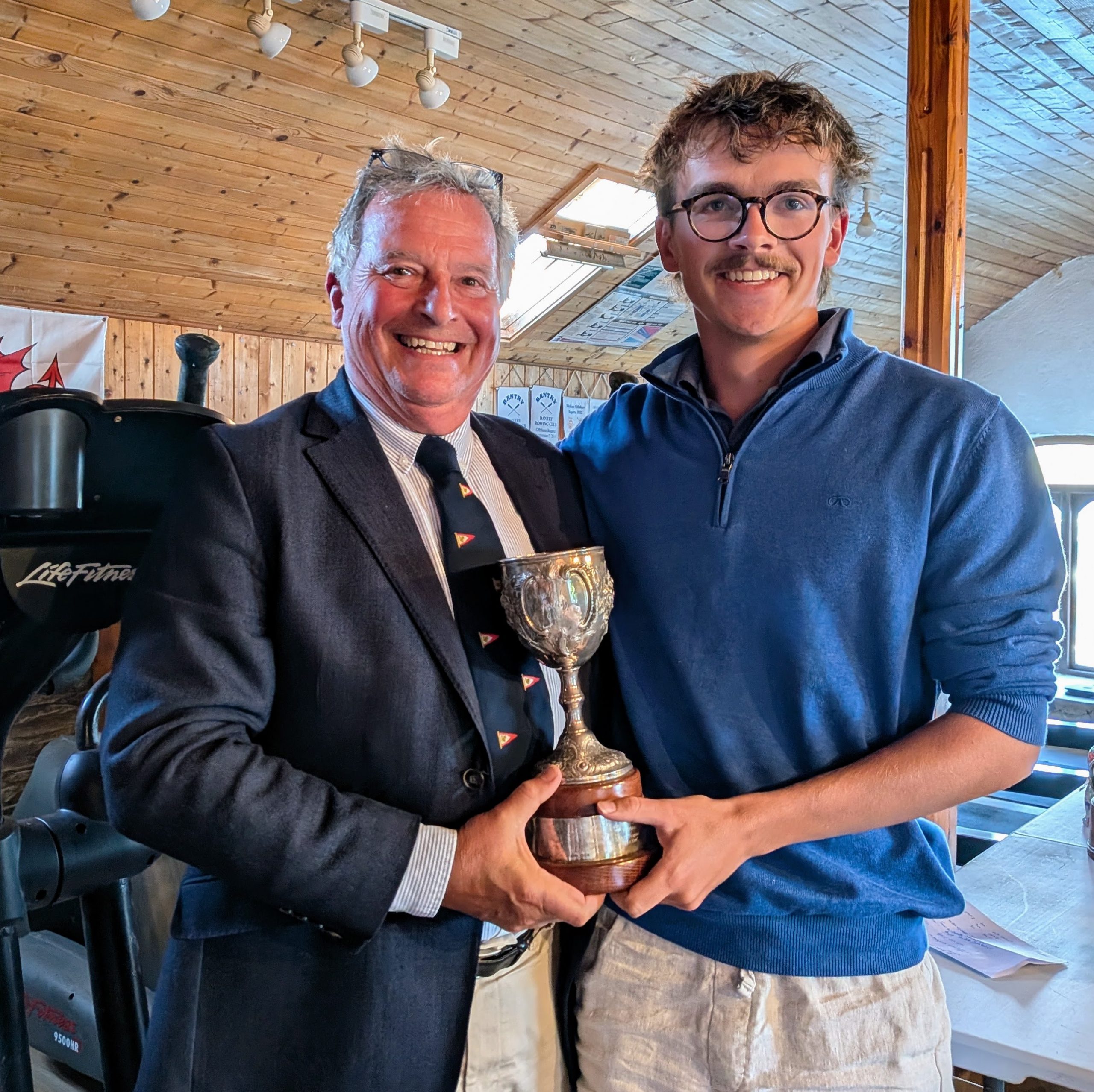 SCSC-2026-Wallis-Cup-2nd-All-Comers-Race-winner-Sam-and-Zach-Thompson-accepted-by-Danny-Thompson